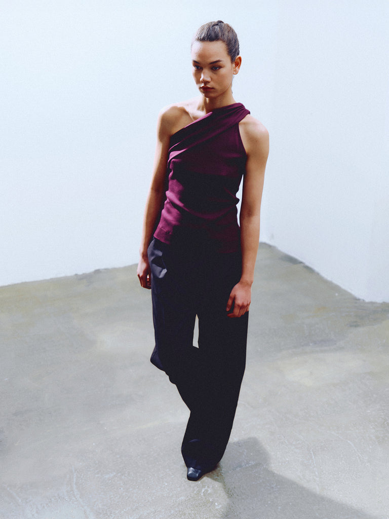 0057 one shoulder draped tee