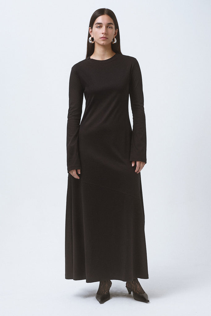 0053 long jersey dress with seam detail