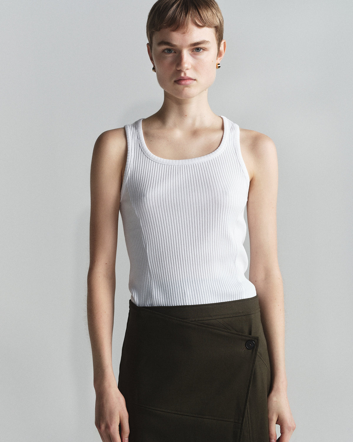 Jent Louis Neck Piercing Tank Topジェントルイス Jent Louis Neck Piercing Tank Top - メルカリ