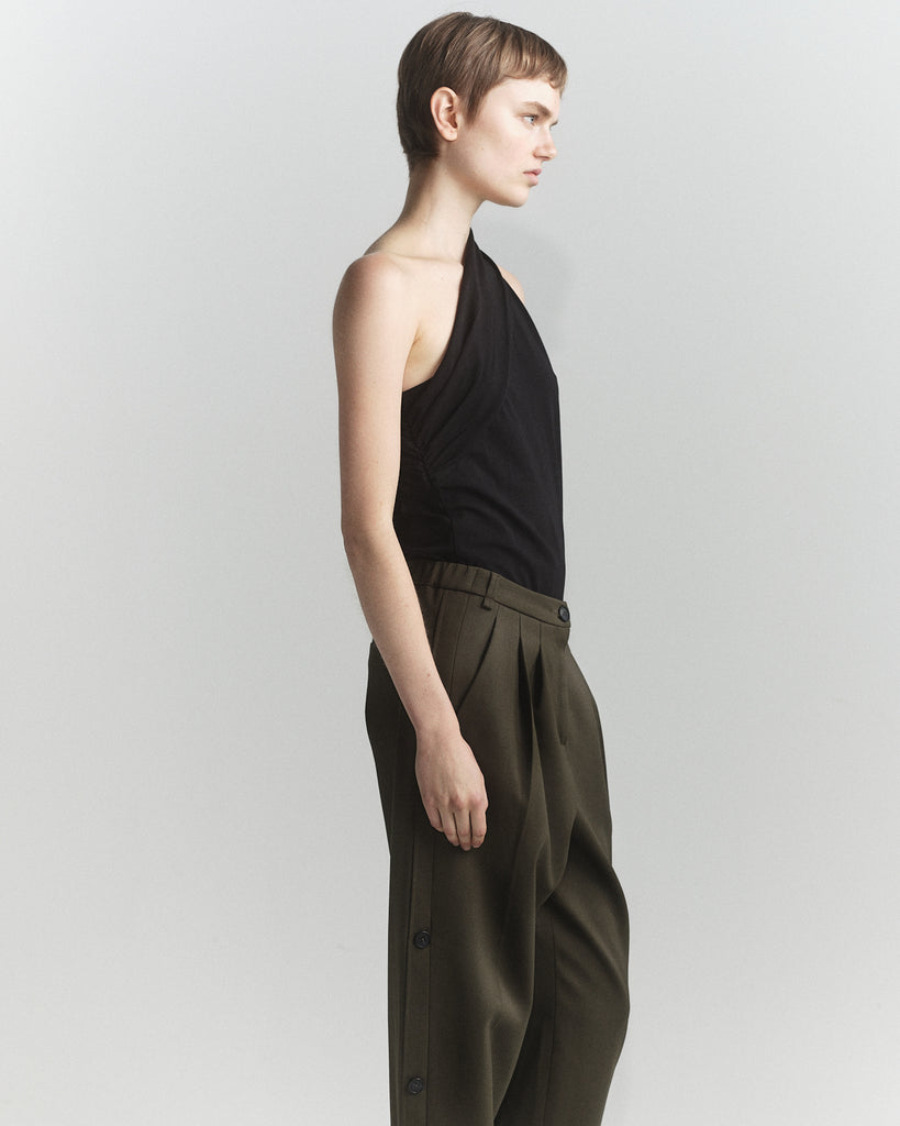 0147 tailored pants with side buttons