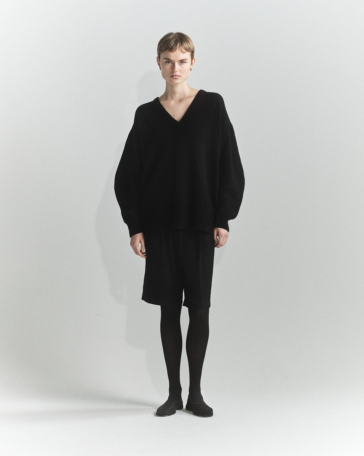 CAES - 0065 V-neck oversized sweater | caes-store.com