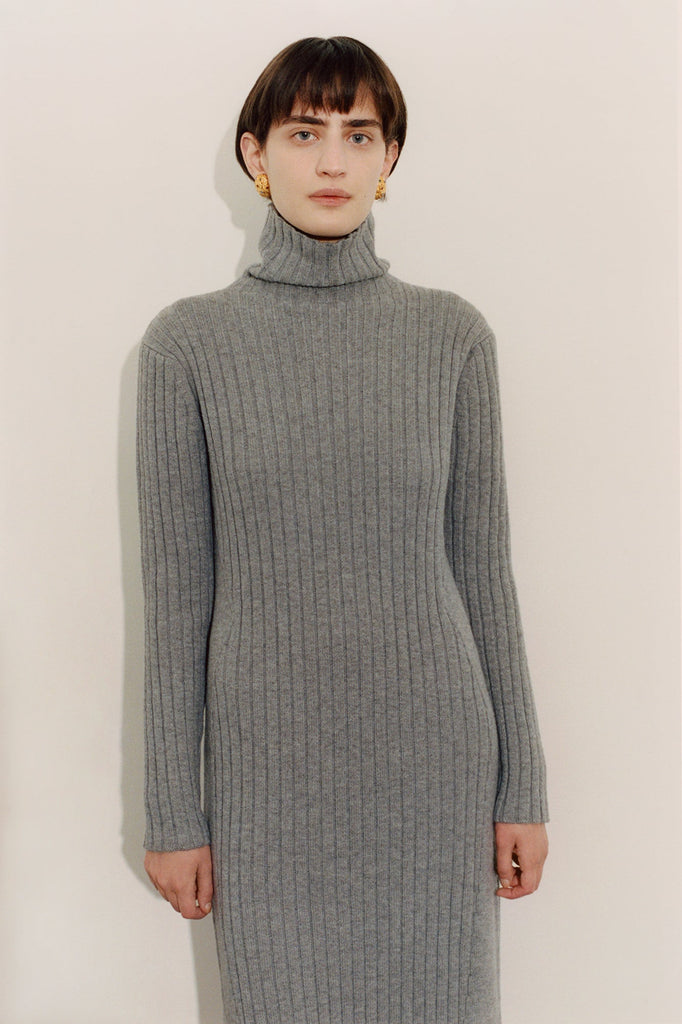 Private Sale - 0062 knitted dress with seam details