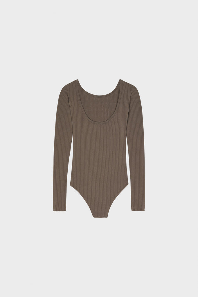 Core collection - 0013 fitted rib body low back