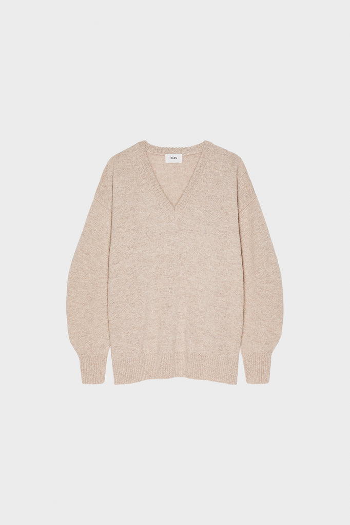 0065 V-neck oversized sweater