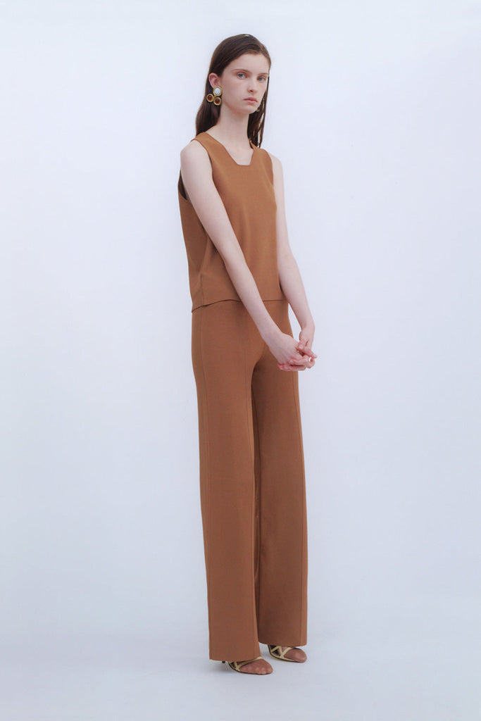 Edition 5 - 0028 knitted trousers lookbook front